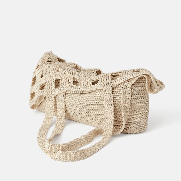 Zara Ecru Woven Bucket Bag - Picture 2 of 6